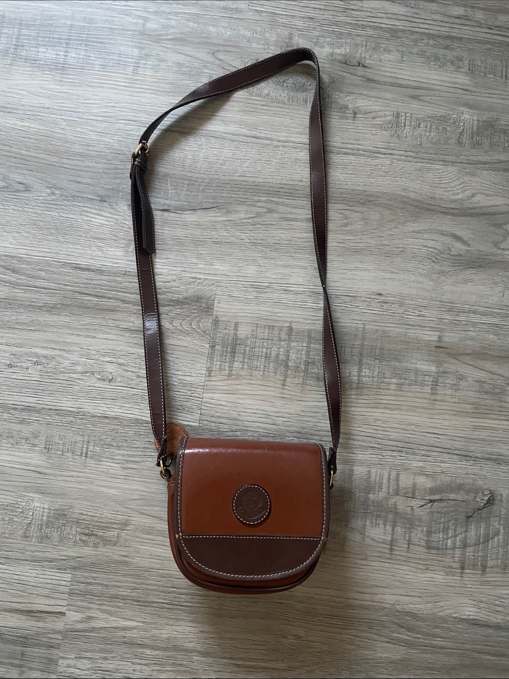 Women's Brown Leather Crossbody Bag with Adjustable Strap